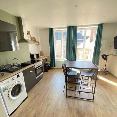 Joli Appartement F2 Plein Centre Κουτάνς Εξωτερικό φωτογραφία