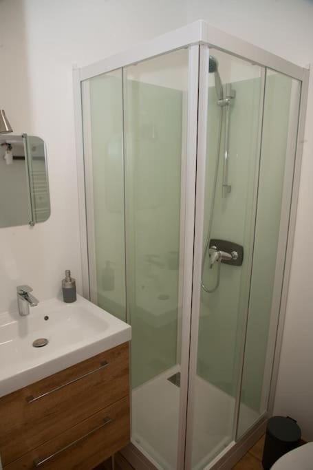 Joli Appartement F2 Plein Centre Κουτάνς Εξωτερικό φωτογραφία